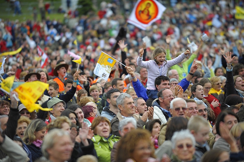 Worshippers during the Pope's visit to Lourdes, Hautes Pyrenees, France, Europe