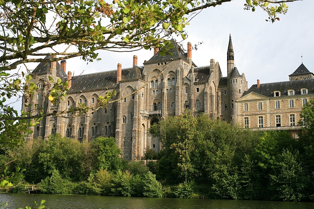 Solesmes Benedictine Abbey overlooking the Sarthe River, Solesmes, Sarthe, France, Europe