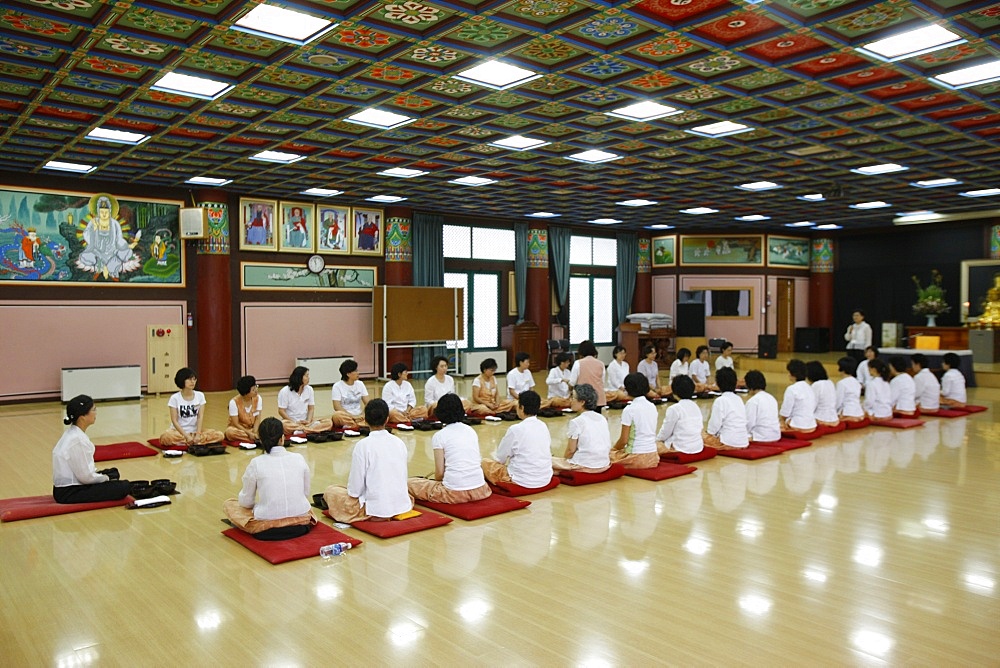 Buddhist meal with traditional bowls, Seoul, South Korea, Asia