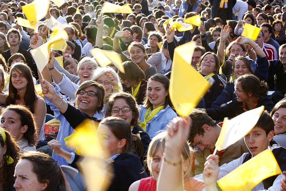 Crowd cheering Pope Benedict XVI outside Notre Dame cathedral, Paris, France, Europe