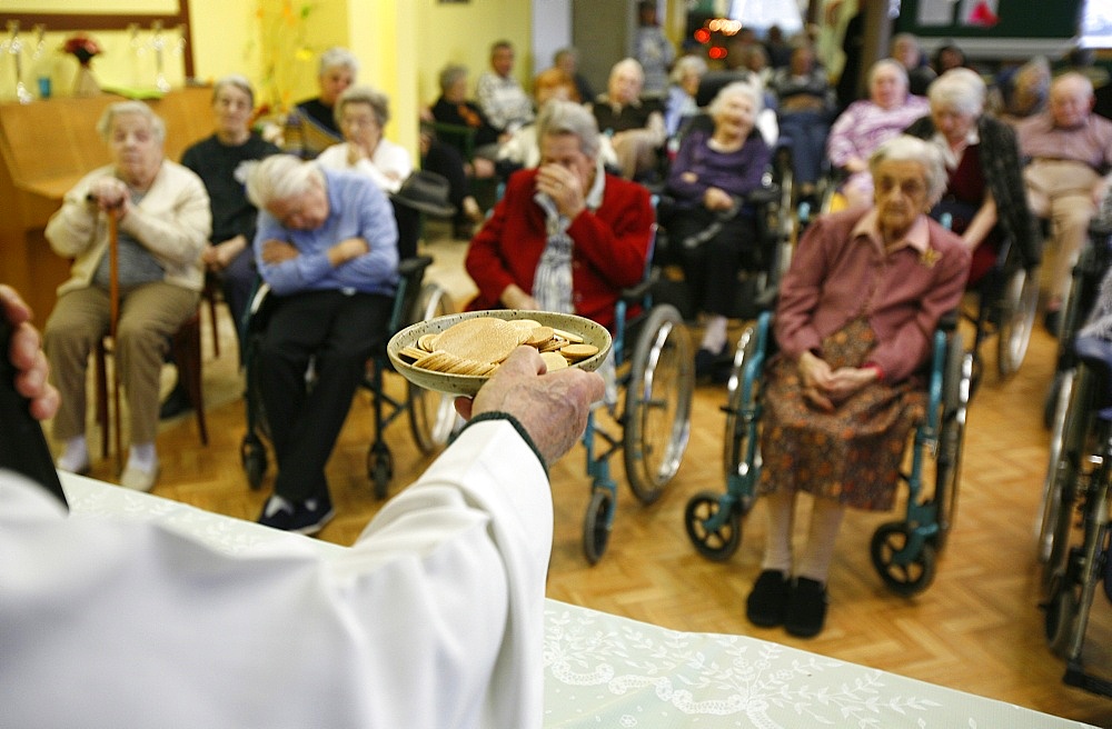 Christmas celebration in an elderly persons' home, Cheddes, Haute Savoie, France, Europe