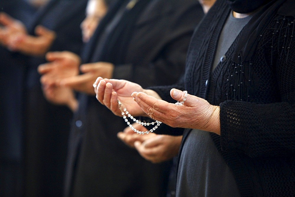 Maundy Thursday celebration in St. Thomas Chaldean church, Sarcelles, Val d'Oise, France, Europe