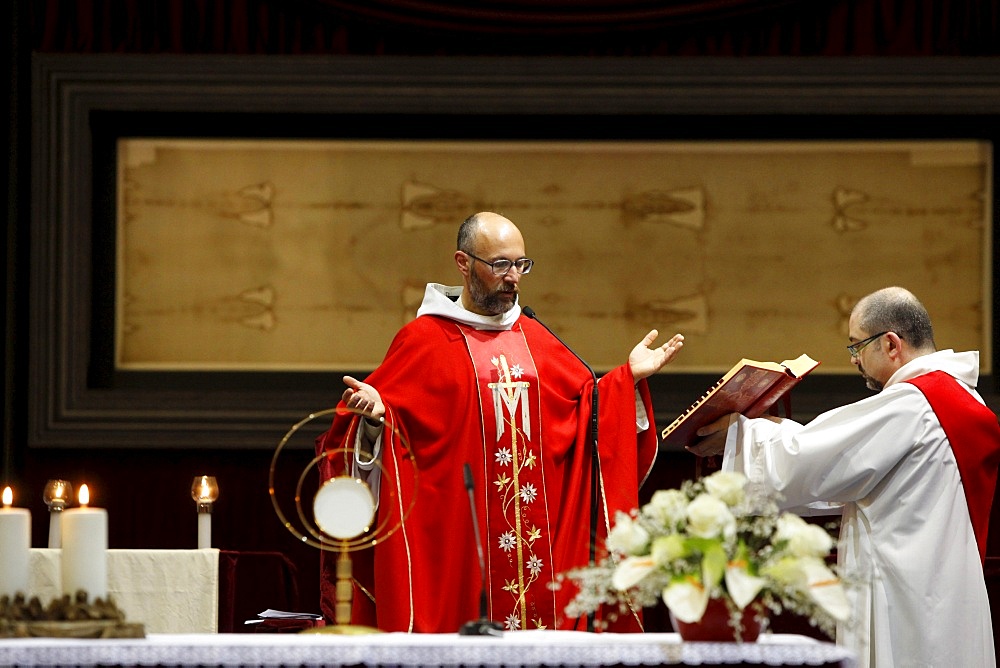 Celebration with the Shroud of Turin in Duomo (cathedral), Turin, Piedmont, Italy, Europe