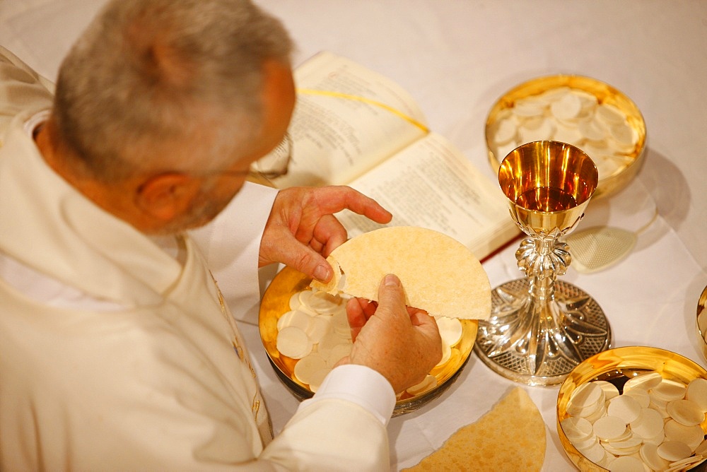 Eucharist celebration, La Roche sur Foron, Haute-Savoie, France, Europe