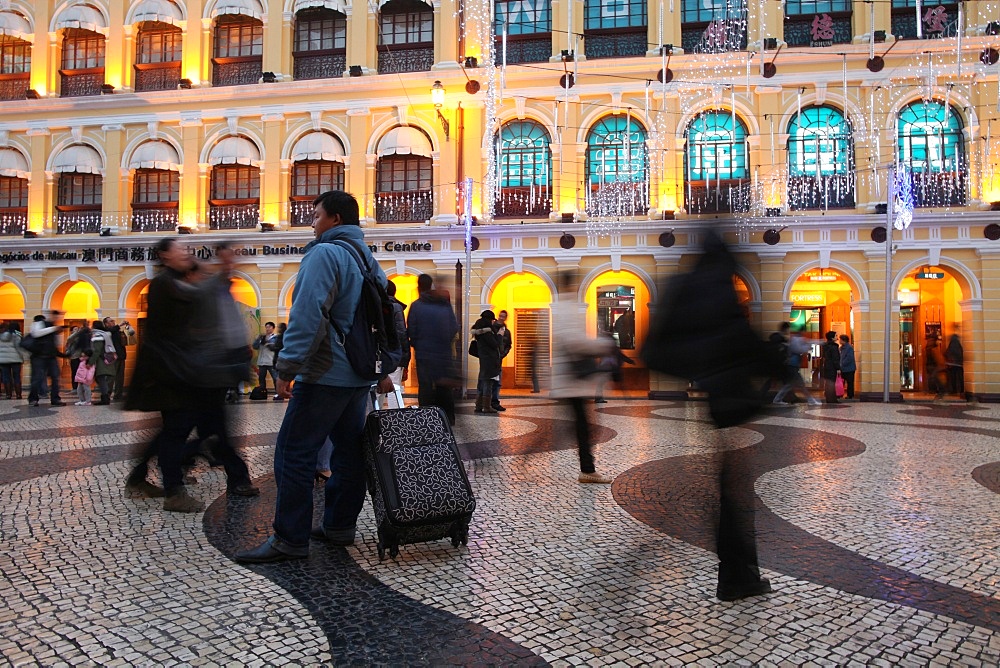 Largo do Senado Square at night, Macau, China, Asia