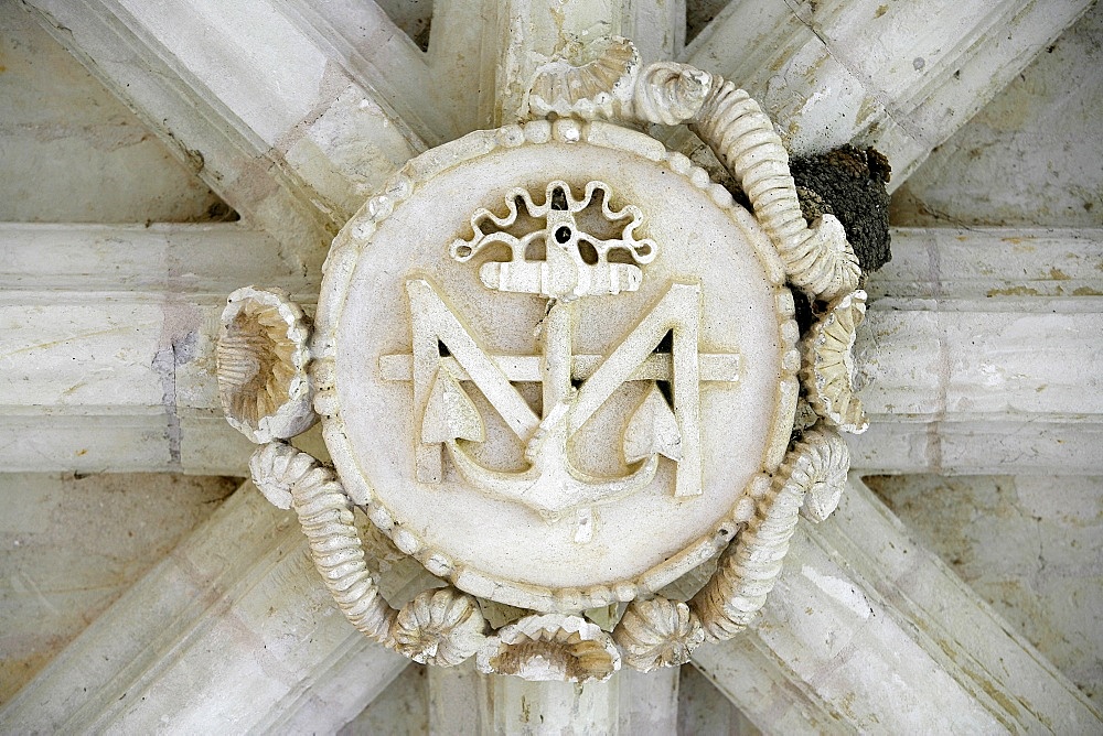 Keystone in cloister, Fontevraud Abbey, Fontevraud, Maine-et-Loire, France, Europe