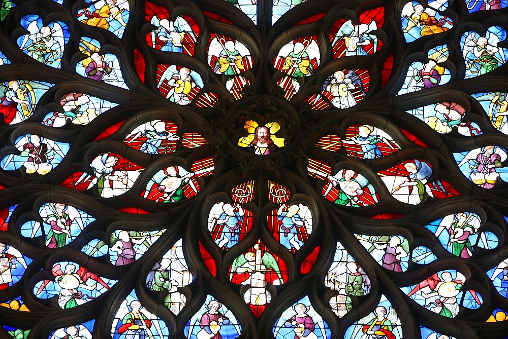 Rose window, St. Stephen's Cathedral, Sens, Yonne, Burgundy, France, Europe