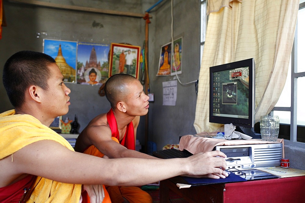 Monks in their dormitory at Wat Moha Montry, Phnom Penh, Cambodia, Indochina, Southeast Asia, Asia