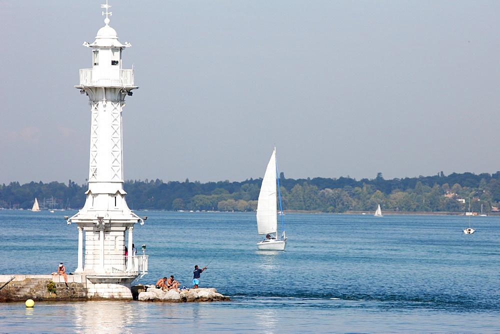 Leman Lake lighthouse, Lake Geneva, Geneva, Switzerland, Europe