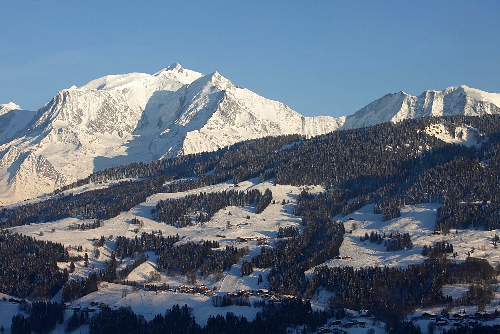 Megeve ski slopes, Mont-Blanc mountain range, Megeve, Haute-Savoie, French Alps, France, Europe