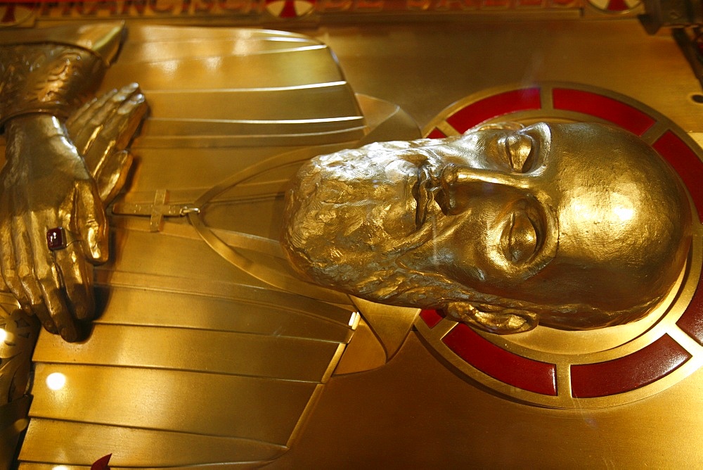 Detail of recumbent figure in the Visitation Basilica, Saint-Francois de Sales, Annecy, Haute Savoie, France, Europe