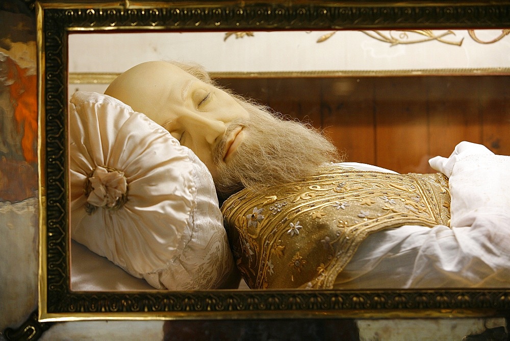 Detail of recumbent figure in the Visitation Basilica, Saint-Francois de Sales, Annecy, Haute Savoie, France, Europe