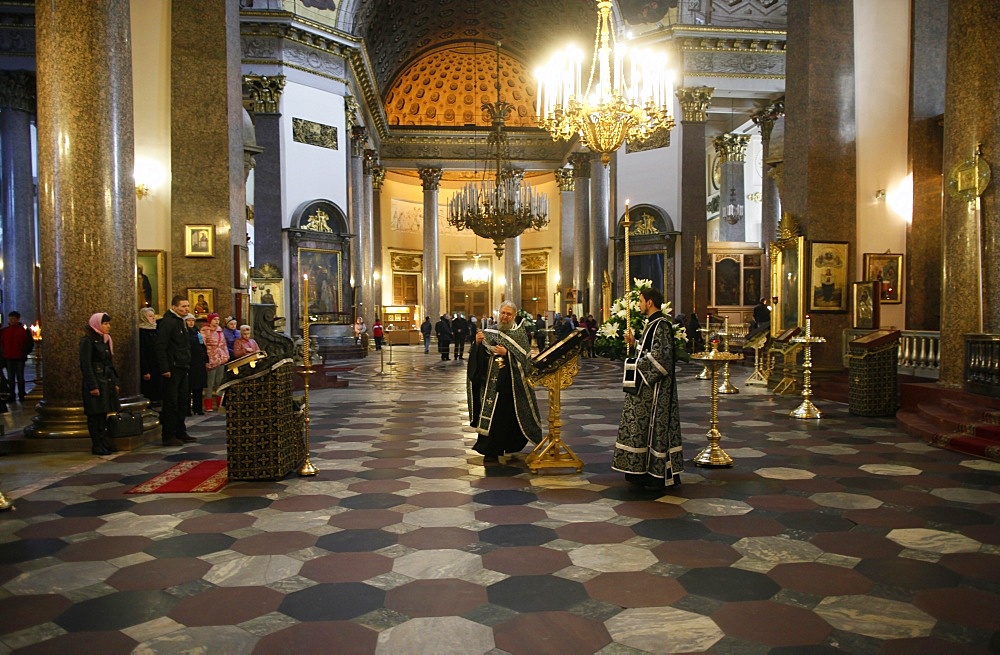 Russian Orthodox Mass in Kazan Cathedral, St. Petersburg, Russia, Europe