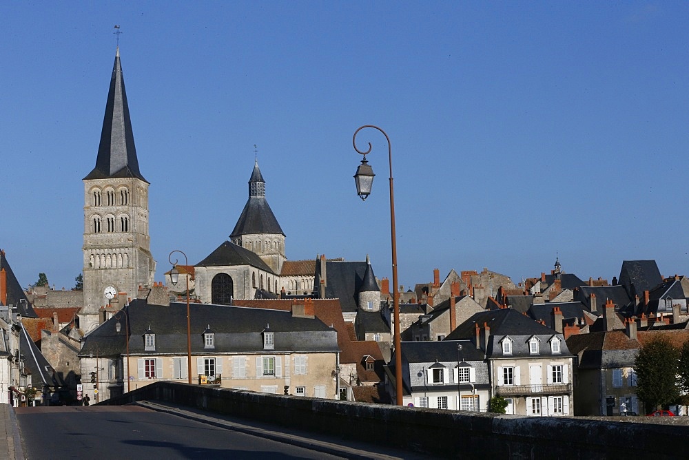 Notre-Dame Church, La Charite-sur-Loire, Nievre, Burgundy, France, Europe