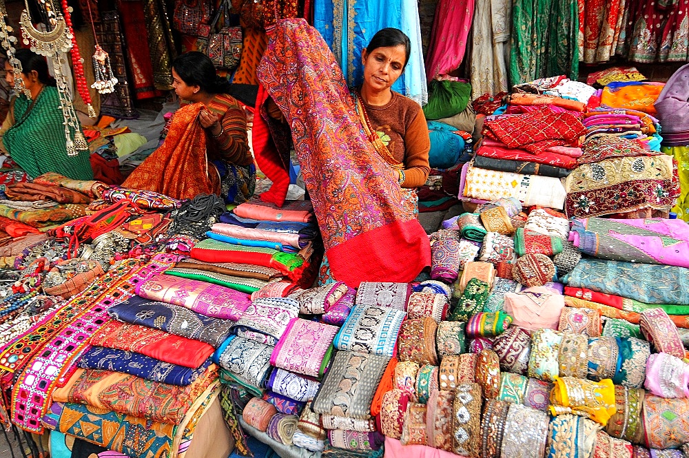 Rajasthani fabric on a market in New Dehli, Delhi, India, Asia