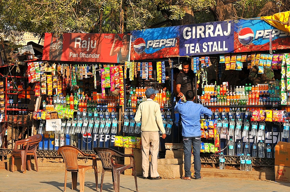 Drink seller, Pushkar, Rajasthan, India, Asia