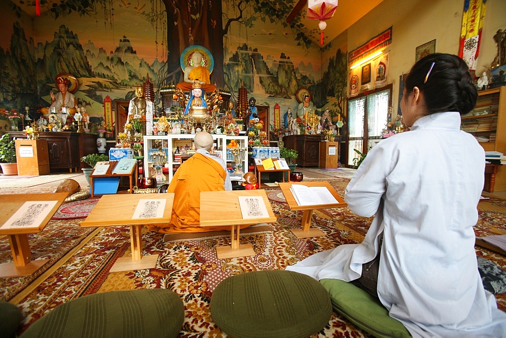 Buddhist ceremony, Tu An Buddhist temple, Bonneville, Haute-Savoie, France, Europe