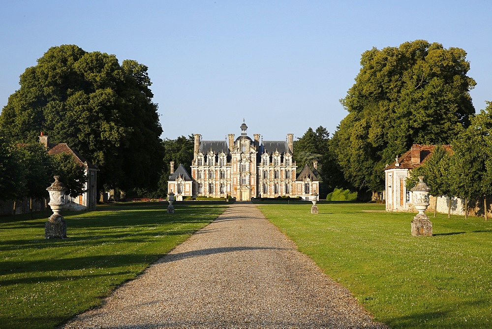 Beaumesnil castle built in the 17th century, Eure, Normandy, France, Europe