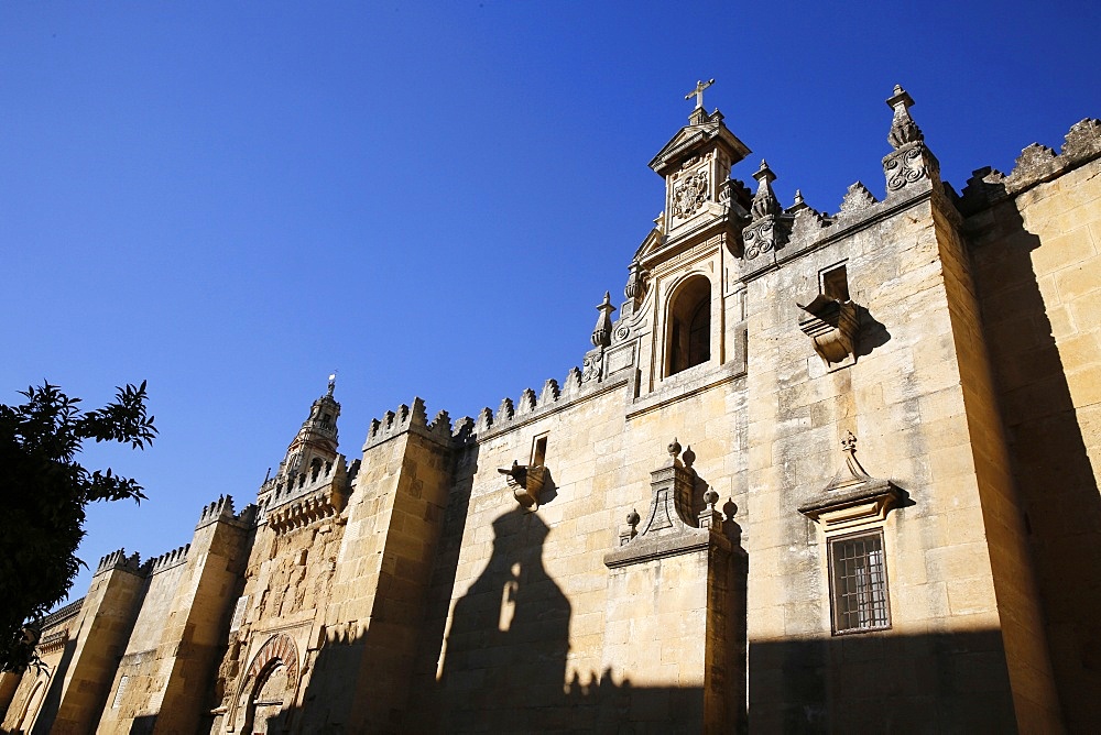 Walll of the Mosque (Mezquita) and Cathedral of Cordoba, UNESCO World Heritage Site, Cordoba, Andalucia, Spain, Europe