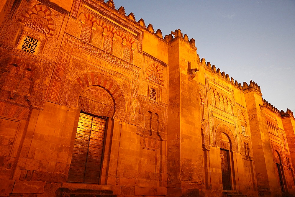 Walll of the Mosque (Mezquita) and Cathedral of Cordoba, UNESCO World Heritage Site, Cordoba, Andalucia, Spain, Europe