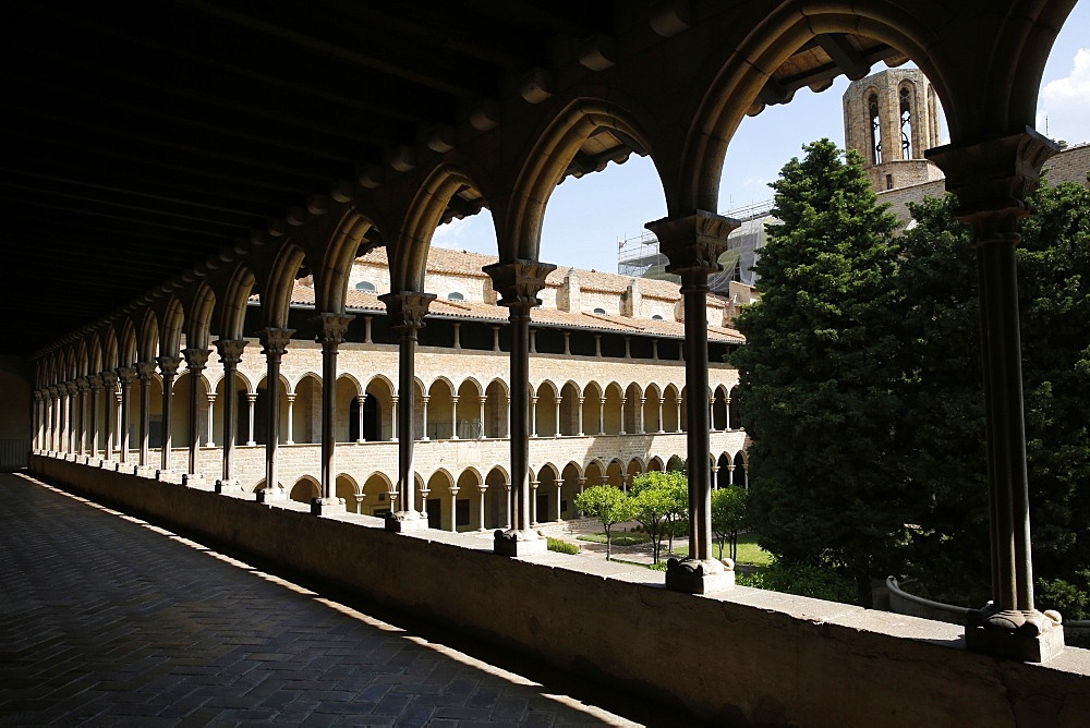 Pedralbes Monastery cloister, Barcelona, Catalonia, Spain, Europe