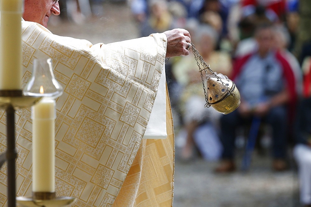 Thurible, Catholic Mass, La Roche-sur-Foron, Haute-Savoie, France, Europe