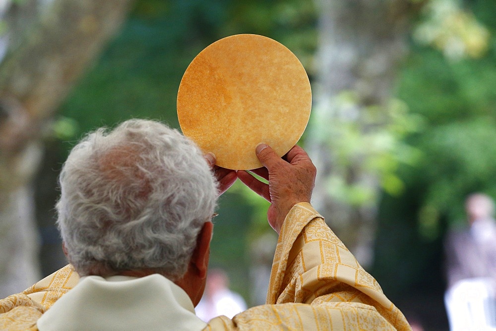 Eucharist, Catholic Mass, La Roche-sur-Foron, Haute Savoie, France, Europe