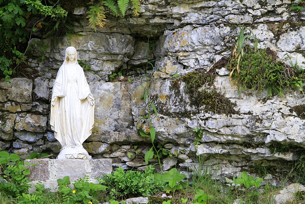 Virgin Mary, St. Germain-sur-Talloires, Haute-Savoie, France, Europe