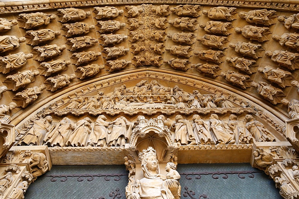 Portal of the Virgin dating from the 13th century, Metz Cathedral, Metz, Lorraine, France, Europe