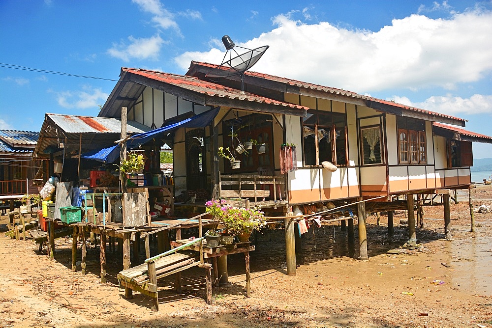 Fishermen's village on Koh Mook, Thailand, Southeast Asia, Asia