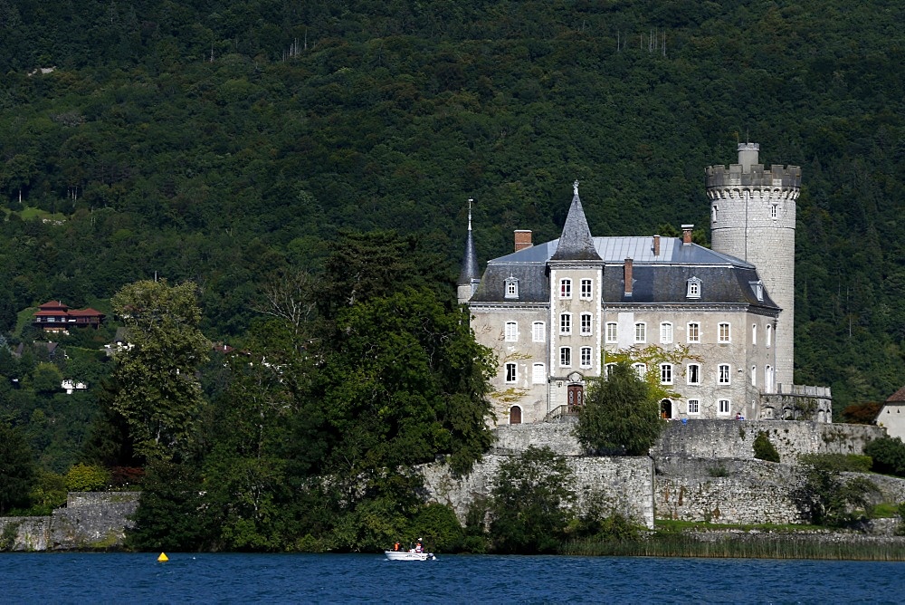 Chateau de Duingt, Lake Annecy, Haute-Savoie, France, Europe