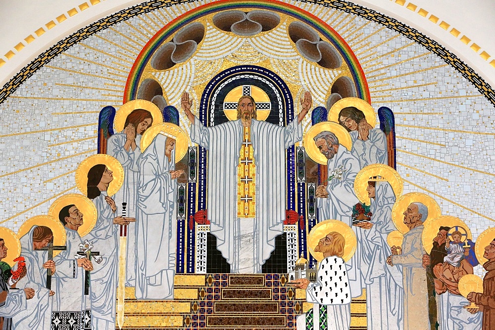 Jesus Christ depicted in The Home in Paradise, mosaics created by Remigius Geyling, Steinhof Church built by Otto Wagner between 1902 and 1907, Vienna, Austria, Europe