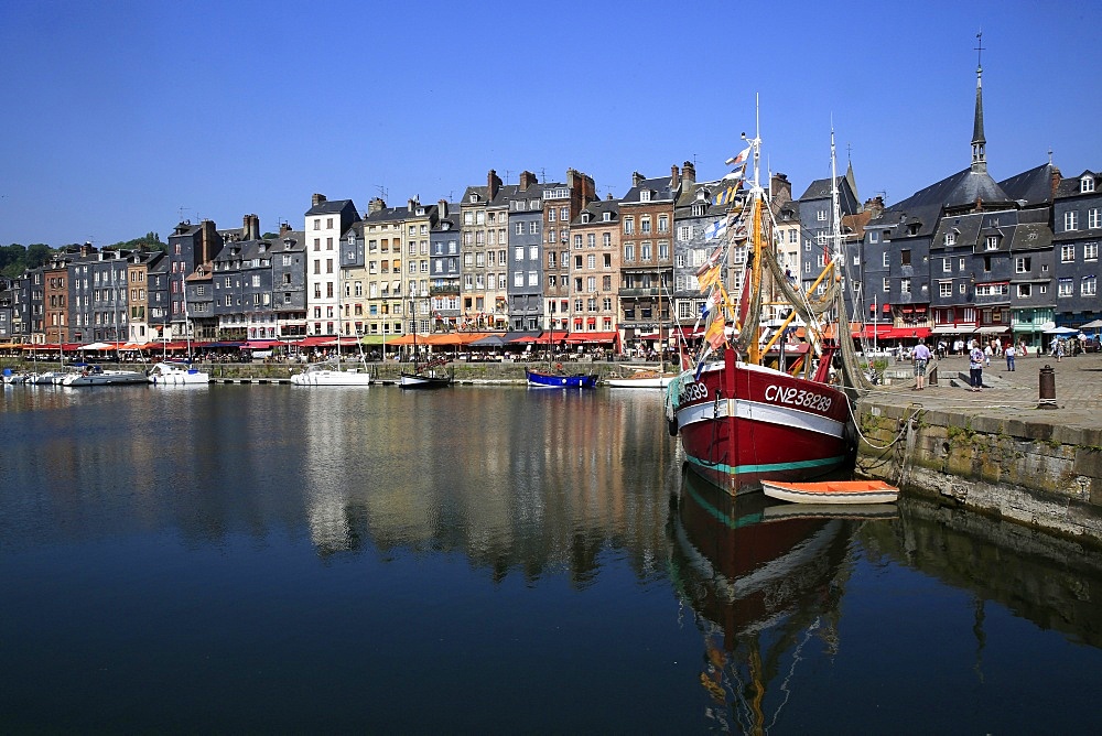 Le Vieux Bassin, Honfleur, Basse-Normandie, France, Europe