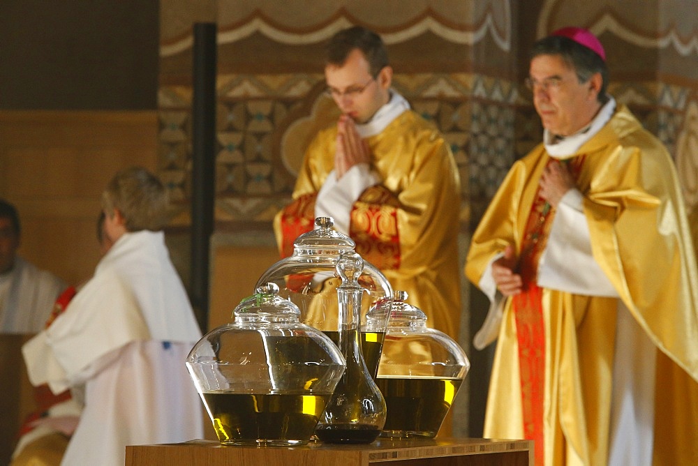 Chrism mass in Sainte Genevieve's cathedral, Nanterre, Hauts-de-Seine, France, Europe