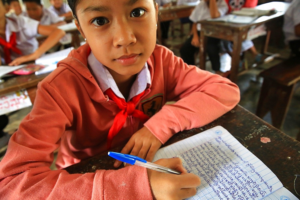 Laotian schoolgirl, Elementary School, Vieng Vang, Laos, Indochina, Southeast Asia, Asia