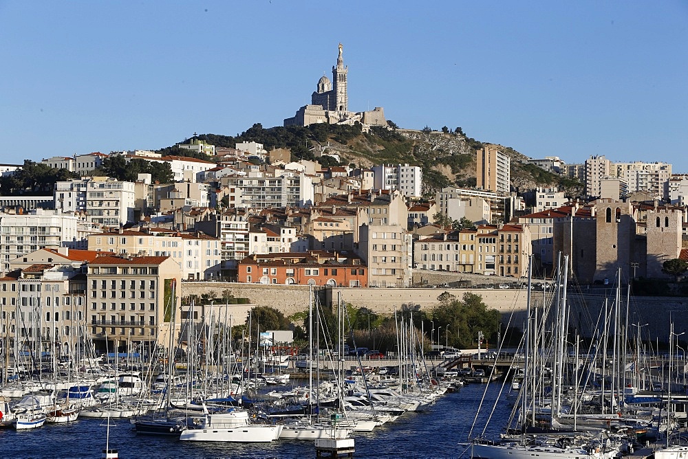 Marseille old harbour and Notre Dame de la Garde Basilica, Marseille, Bouches-du-Rhone, Provence-Alpes-Cote d'Azur, France, Europe