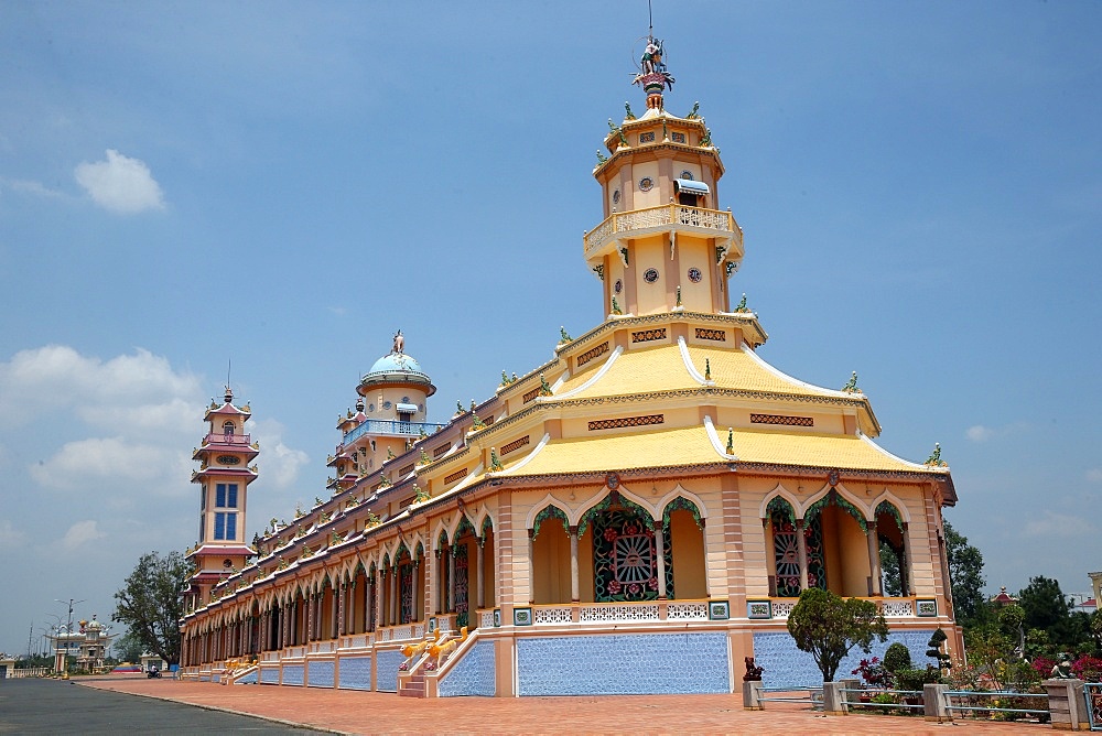 Cao Dai Holy See Temple, Tay Ninh, Vietnam, Indochina, Southeast Asia, Asia