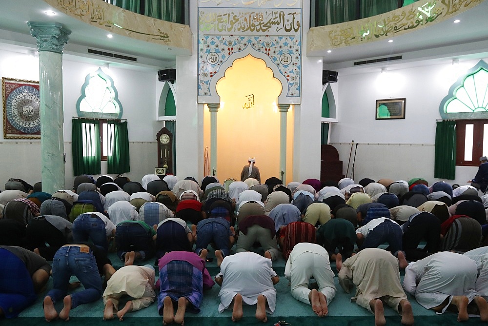 Muslim men praying, Friday Prayers (Salat), Masjid Al Rahim Mosque, Ho Chi Minh City, Vietnam, Indochina, Southeast Asia, Asia