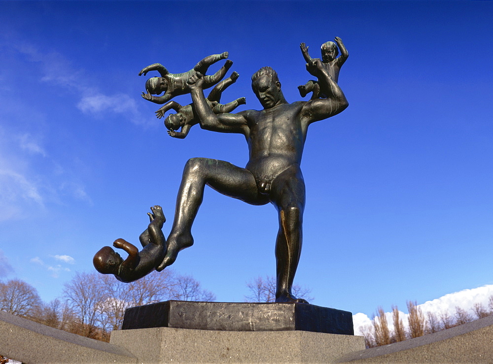 Statue of a man and babies, Frogner Park (Vigeland's Park), Oslo, Norway, Scandinavia, Europe