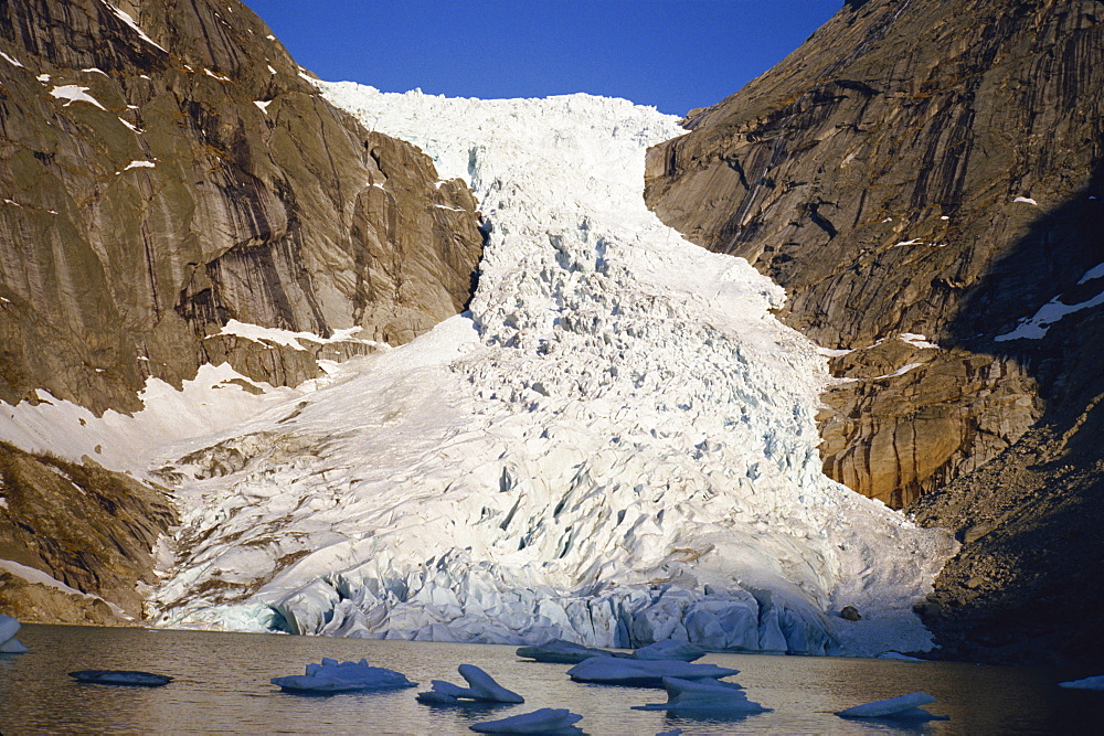 Briksdal's Glacier flowing into Nordfjord, Norway, Scandinavia, Europe