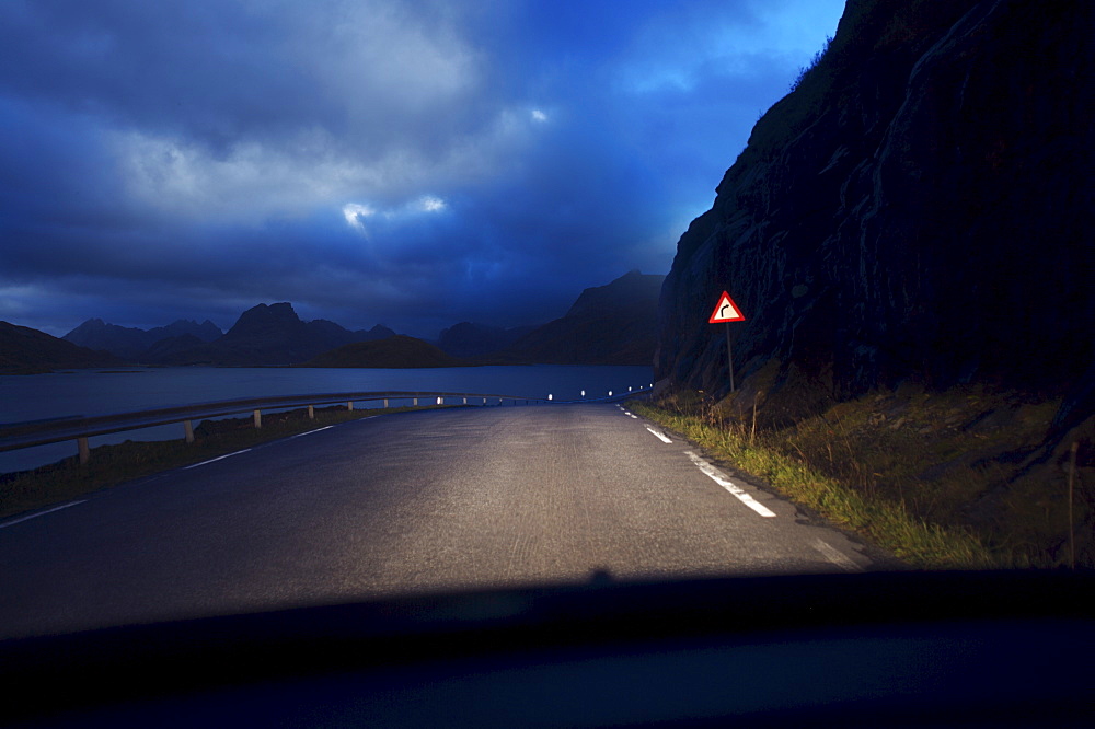 Deserted road, Lofoten Islands, Norway, Scandinavia, Europe