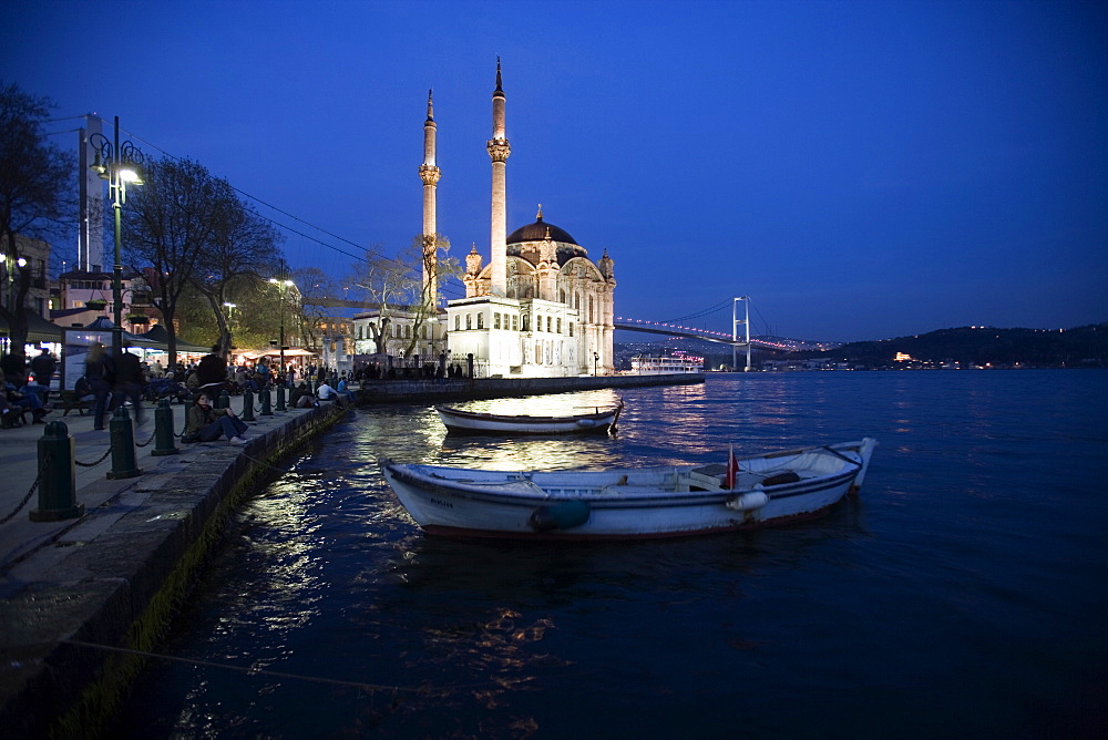 Ortokoy Mosque and Bosphorus bridge, Istanbul, Turkey, Europe