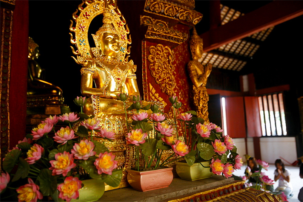 The inside of the Wat Chiang Man temple, in the center of Chiang Mai, Thailand, Southeast Asia, Asia