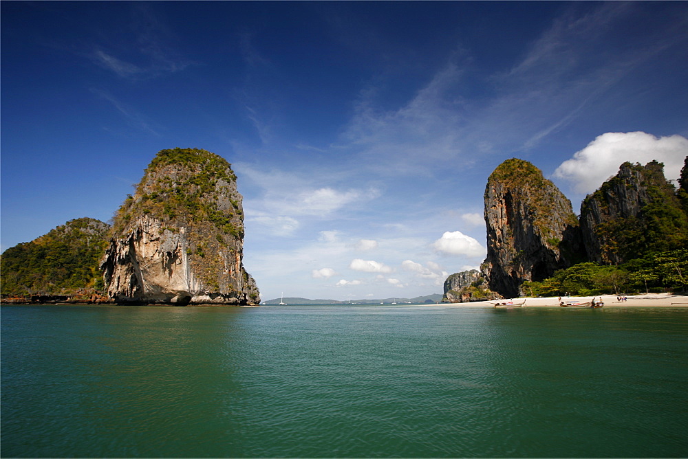 Approaching Poda Island in the Gulf of Krabi, Thailand, Southeast Asia, Asia