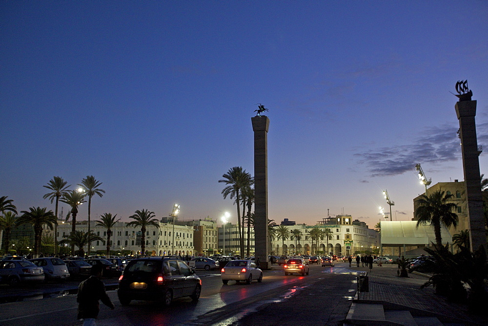 The Piazza Verde of Tripoli between the sea front and the entrance of the Medina and suk, Tripoli, Libya, North Africa, Africa