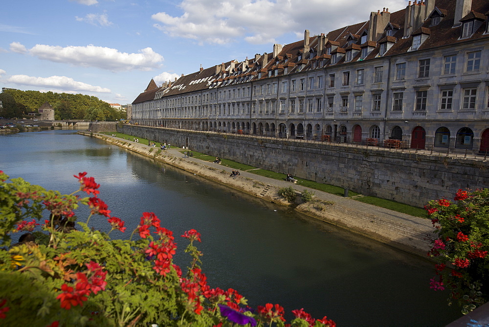 View of the town of Besancon, Doubs, Franche-Comte, France, Europe