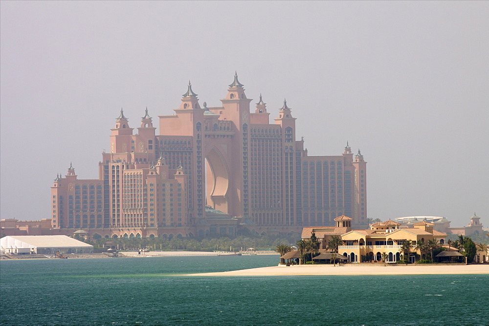 View of the Atlantis complex and resort of Dubai on The Palm, United Arab Emirates, Middle East