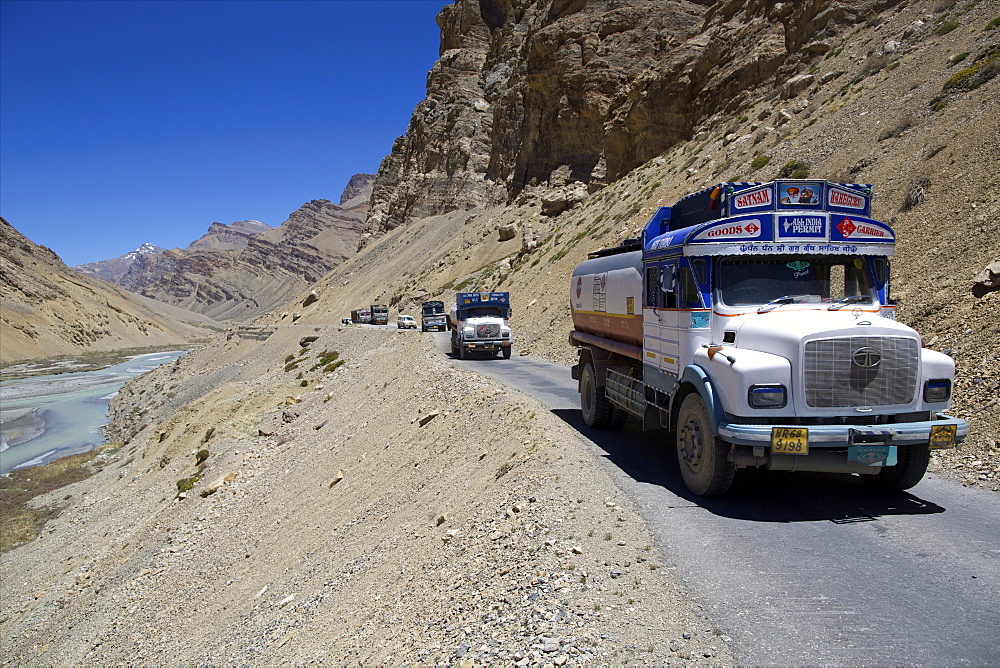 Climbing to Pang, the big loops of Himalaya highway, along Tsarab river reaching Zanskar, road from Manali to Leh, India, Asia