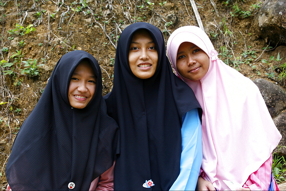 Young women in Jogjakarta, Java, Indonesia, Southeast Asia, Asia