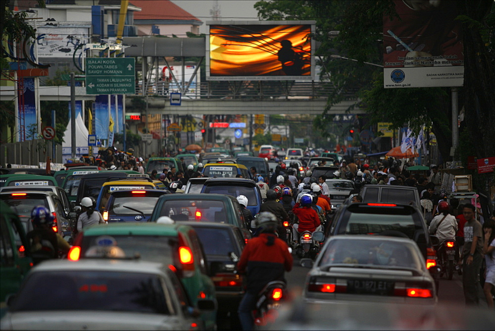 Traffic jam in Bandoung, Java, Indonesia, Southeast Asia, Asia